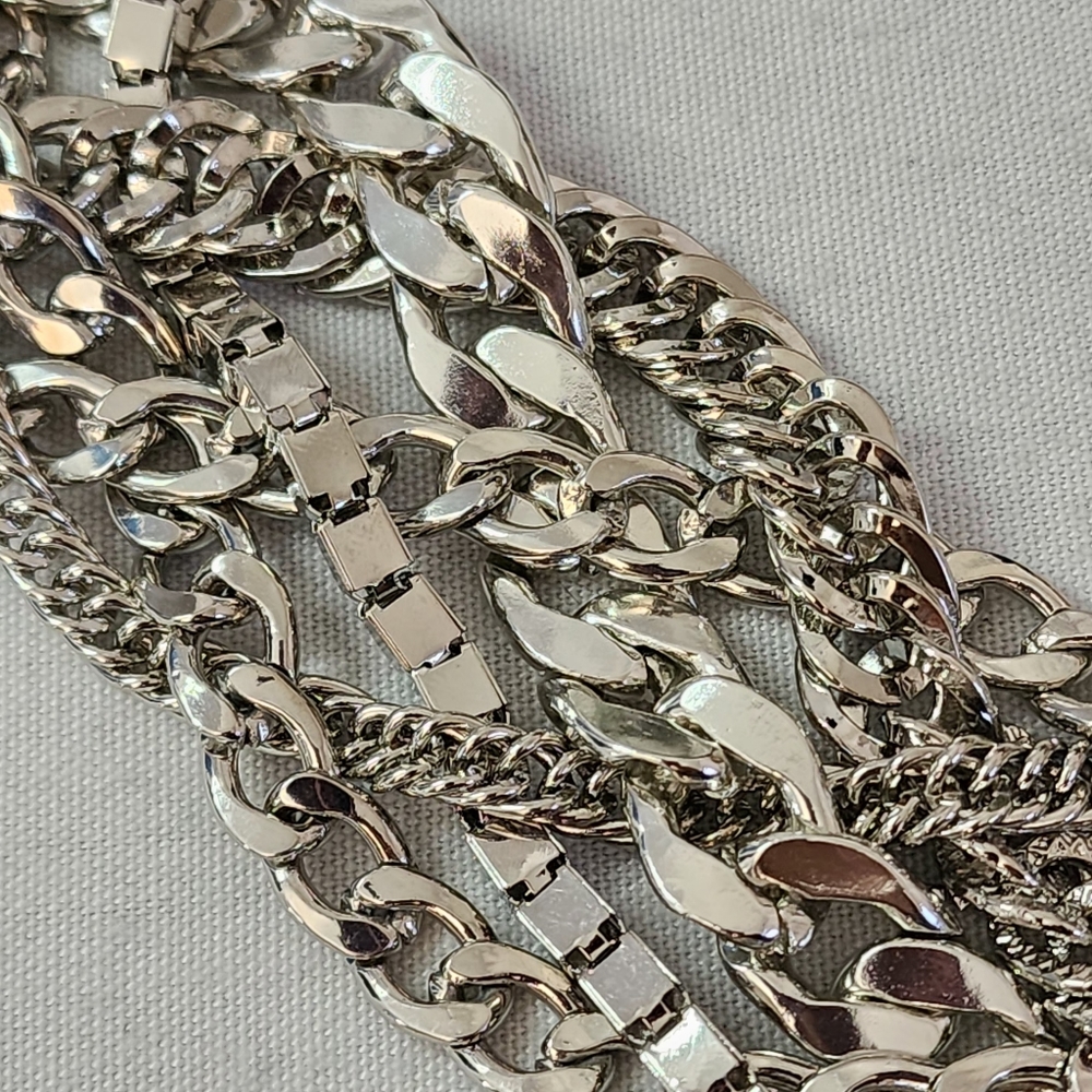 Silver Multi Chain Chunky Necklace and Earrings Set - Picture 4 of 9